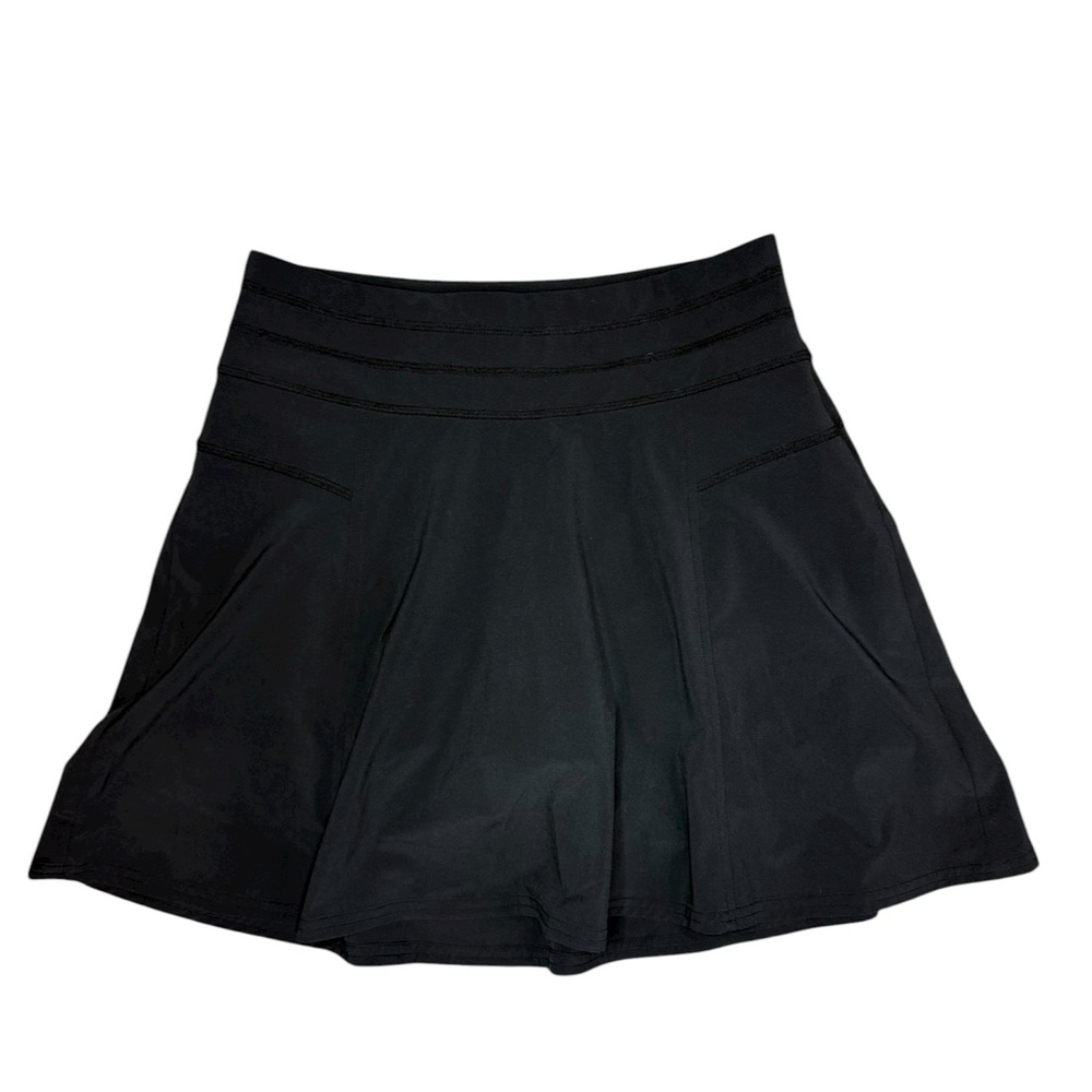 Athleta Size 4 black Pleated Skirt with‎ Shorts